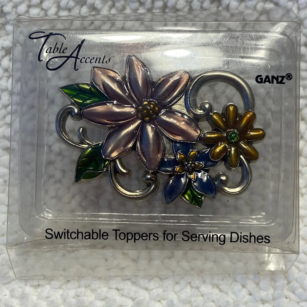 Ganz Serving Dish and Table Accents Switchable Toppers for Serving Dish Lot of 7